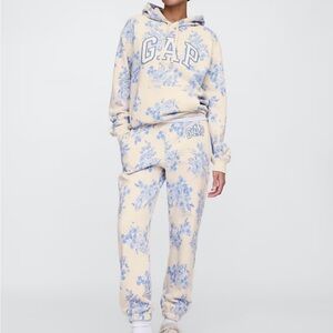 GAP Cream and Blue Floral Hoodie Set
